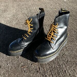 Dr martens platform Jadon boots